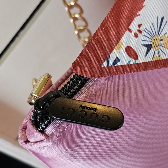 Gucci Pink Women's Bag with Gold Chain - Picture 9 of 13